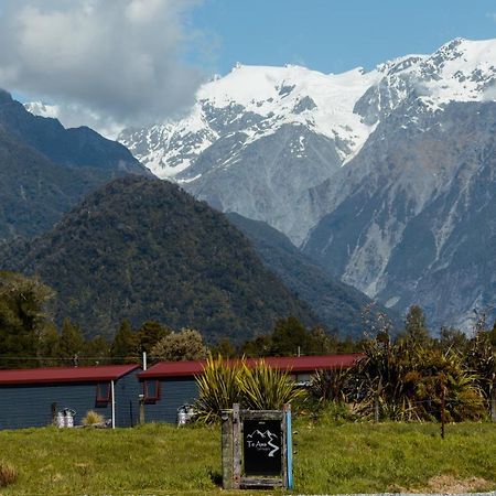 Te Awa Cottages Земля Франца-Иосифа Экстерьер фото